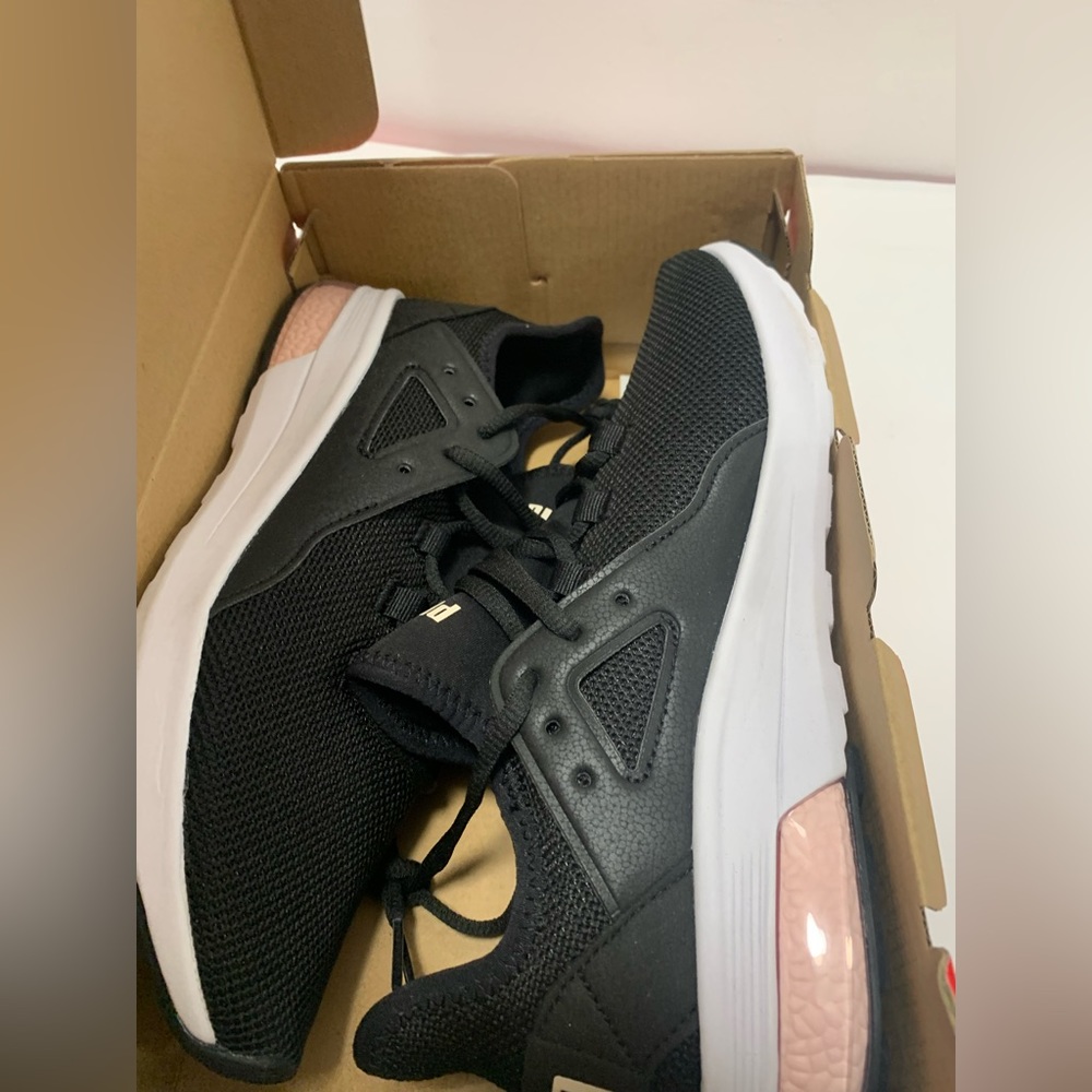 NEW PUMA ELECTRON 2.0 WIDE - WOMENS SIZE:8.5 - Picture 7 of 11